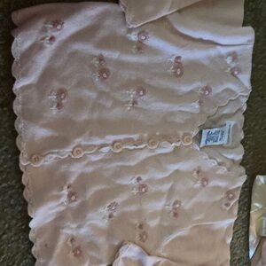 Acrylic and cotton 2 to 3 years little girls pink with little flowers details